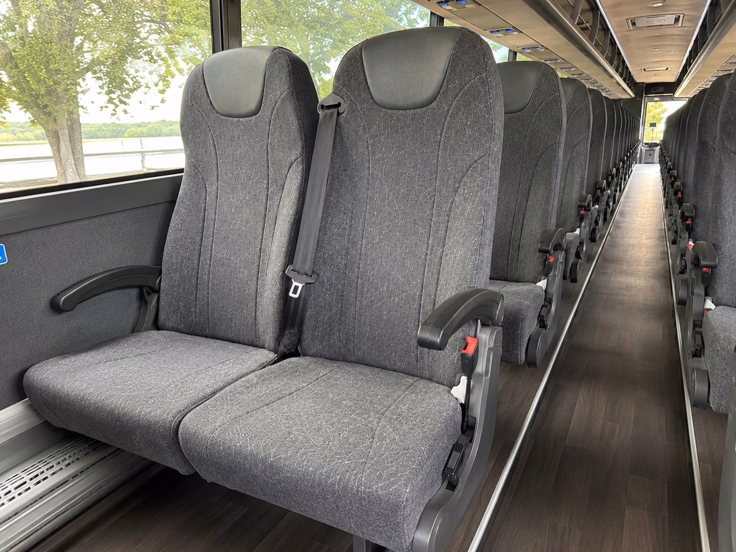 quincy airport transfer charter bus rentals