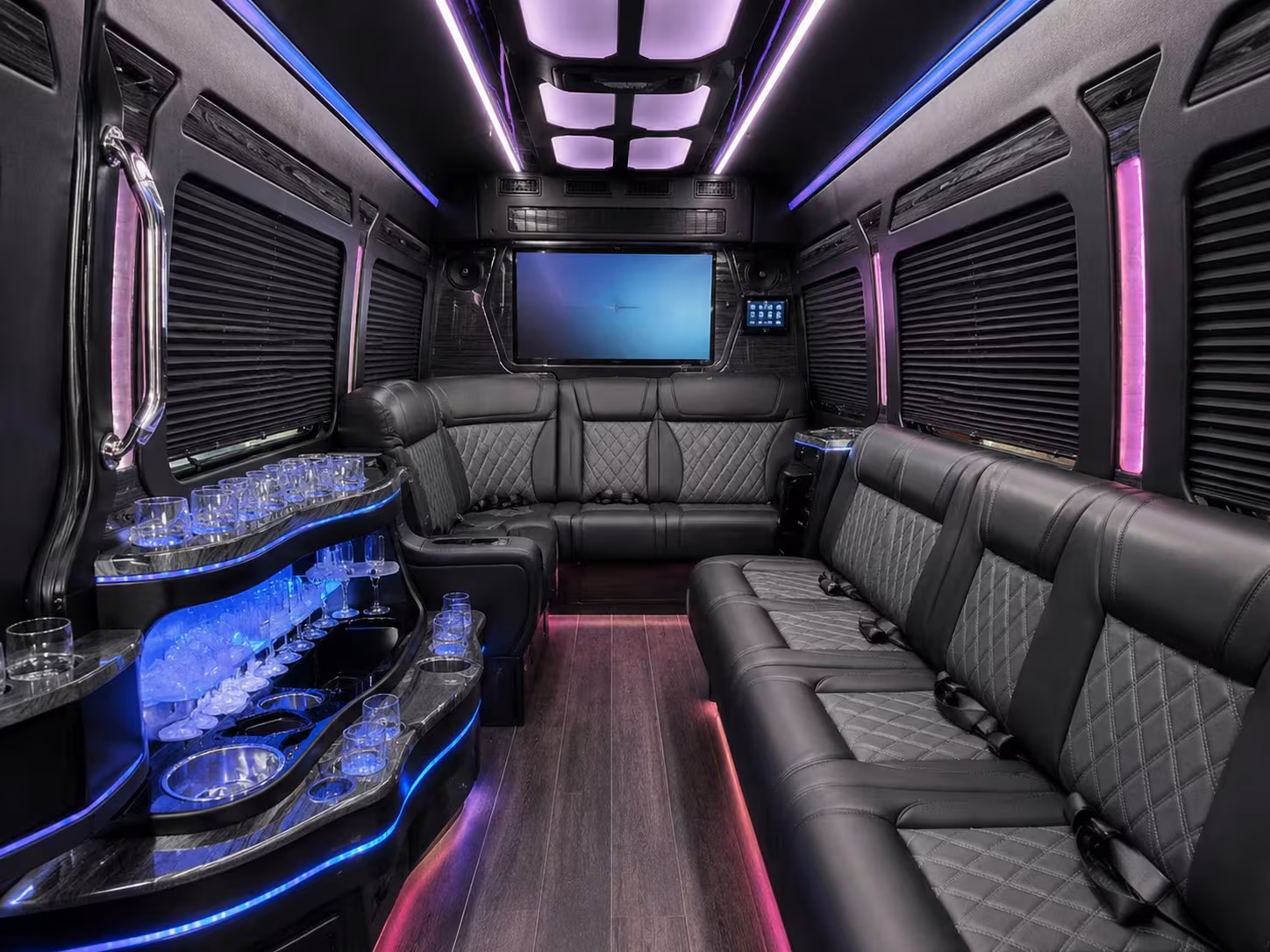 quincy fan group transportation to gillette stadium