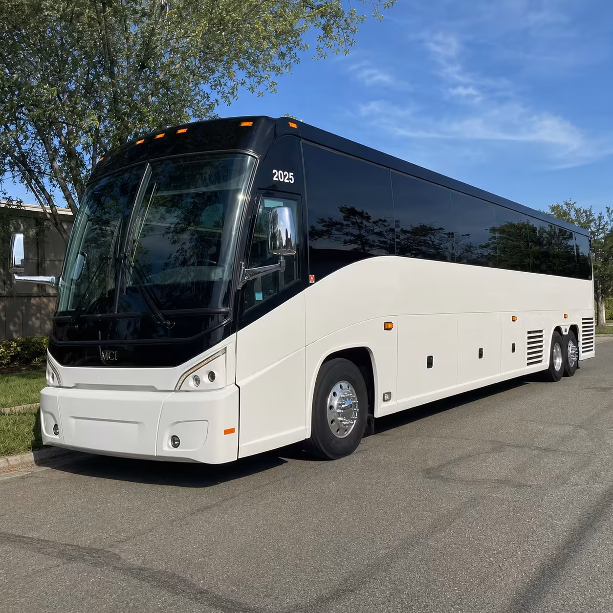 weekly sunday church shuttle buses in quincy